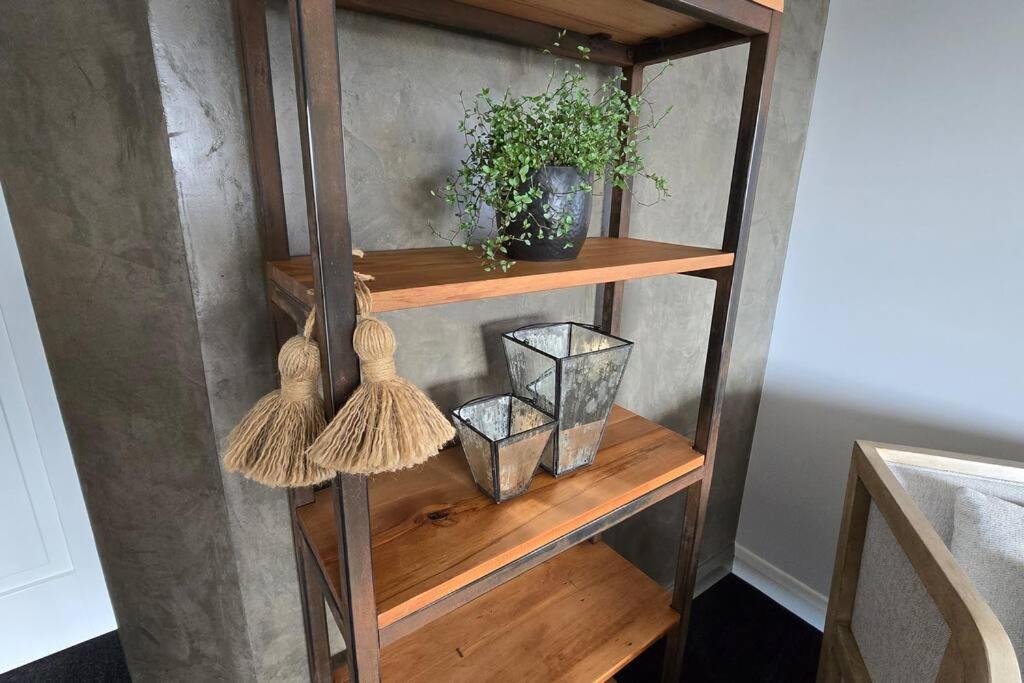 Apartment 5 - Haddin Court - Modern Loft Style Blenheim Ngoại thất bức ảnh